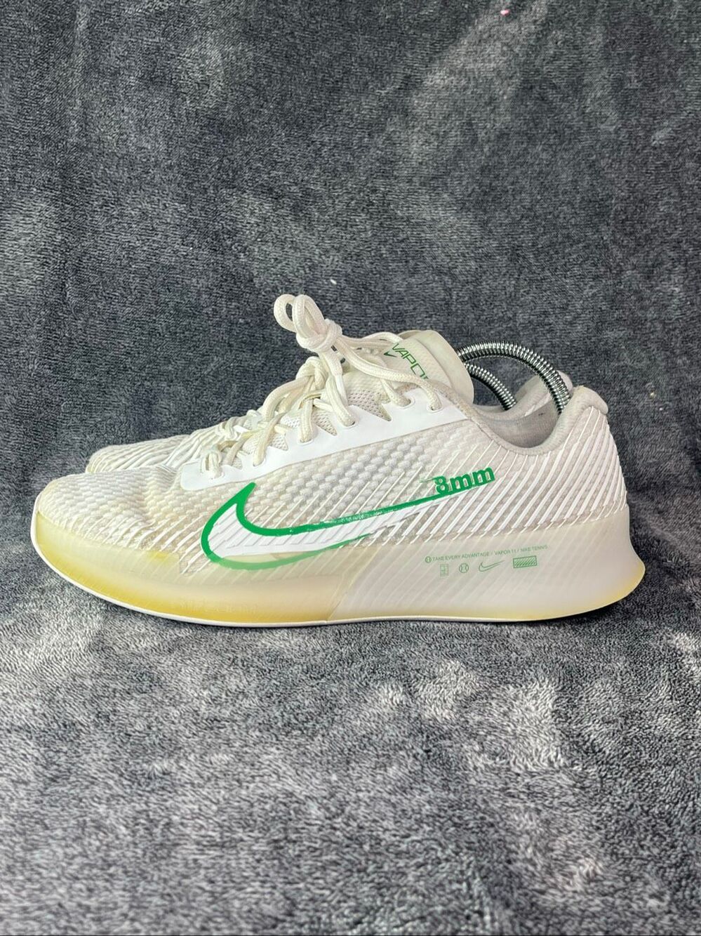 Nike Vapor 11 Men's Tennis Shoes Size 10.5 White Green